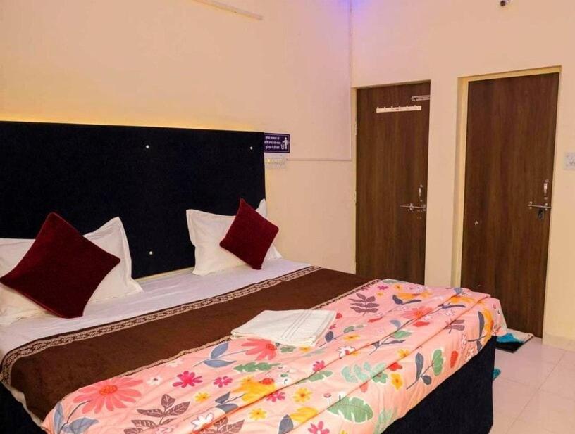 Hotel O Pop Hotel Blue Star Bhilai Εξωτερικό φωτογραφία